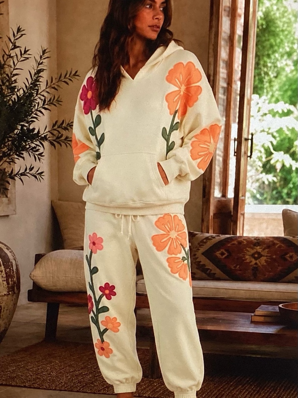 Floral Appliqué Cream Joggers and Sweatshirt Set, FREE CLUTCH PURSE